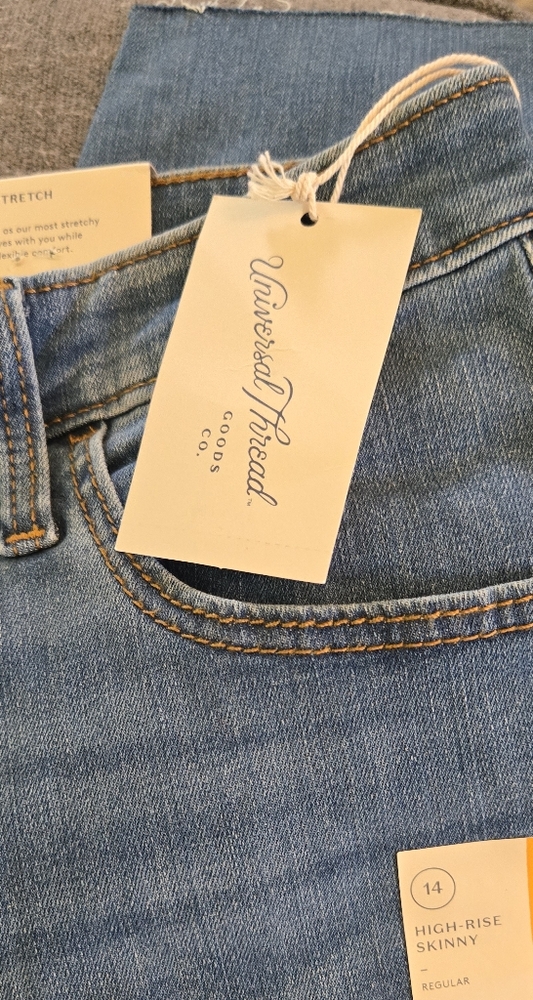 Universal Thread Blue Denim Jeans